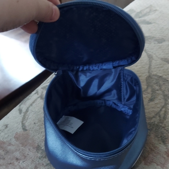 Flip Sequin Zipper Case Wallet - More Than Magic - Picture 3 of 5